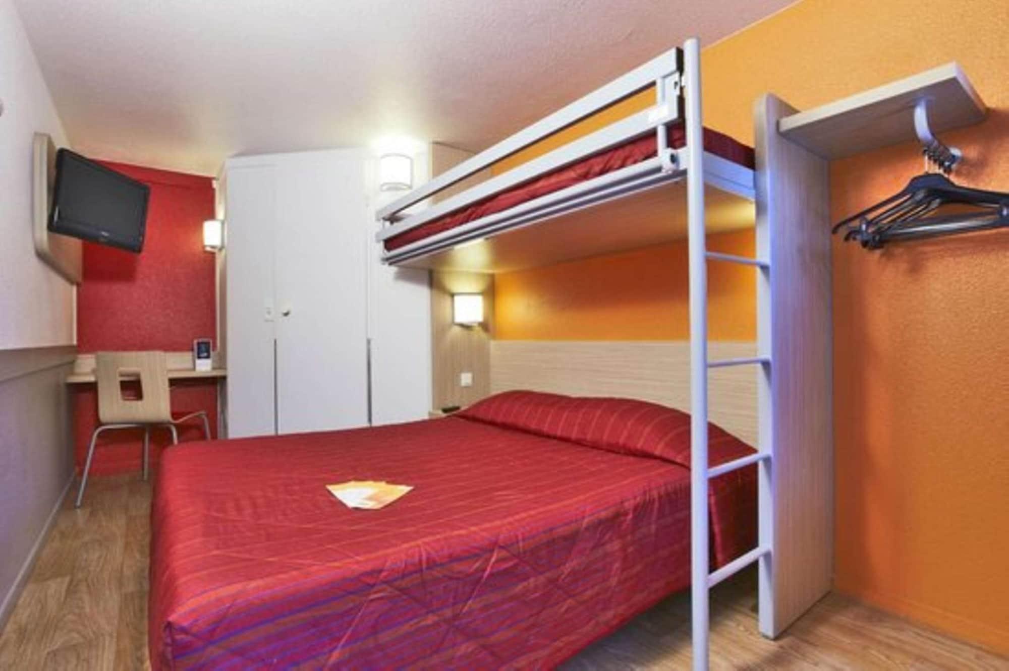 พรีเมียรคลาสฟอนเตเนย์เตรซิกนี Hotel ฟงต์เนย์-เตรซิญี ภายนอก รูปภาพ