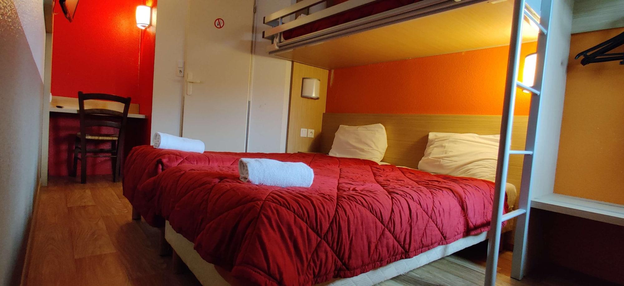 พรีเมียรคลาสฟอนเตเนย์เตรซิกนี Hotel ฟงต์เนย์-เตรซิญี ภายนอก รูปภาพ