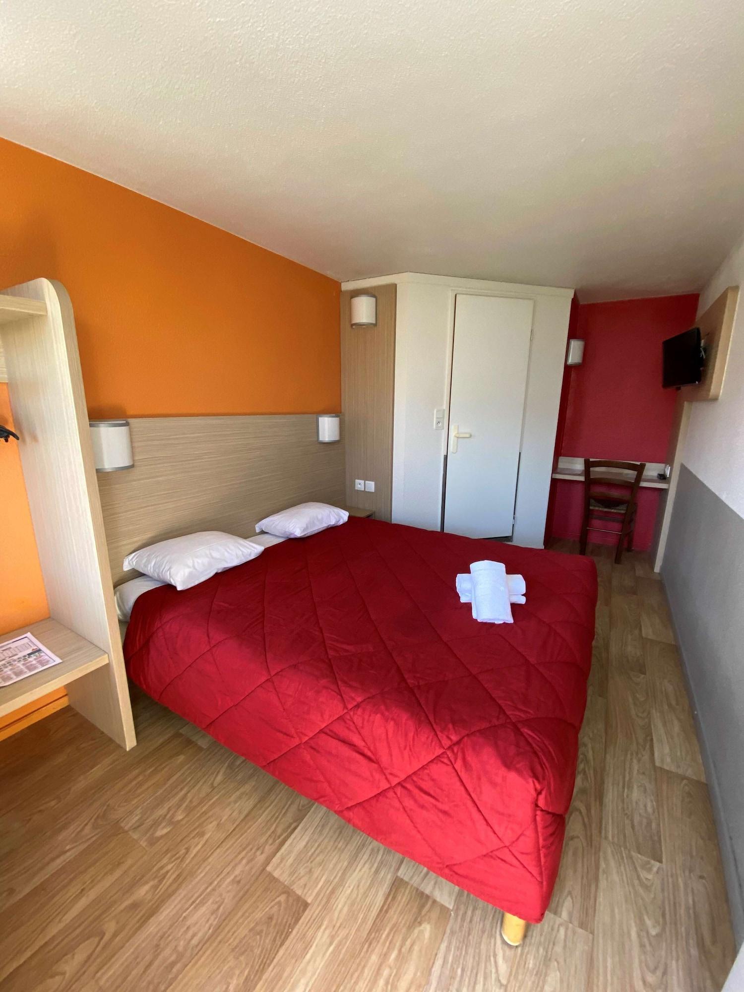 พรีเมียรคลาสฟอนเตเนย์เตรซิกนี Hotel ฟงต์เนย์-เตรซิญี ภายนอก รูปภาพ